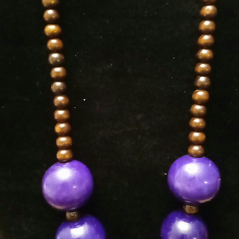 Necklaces - Picture 6 of 8